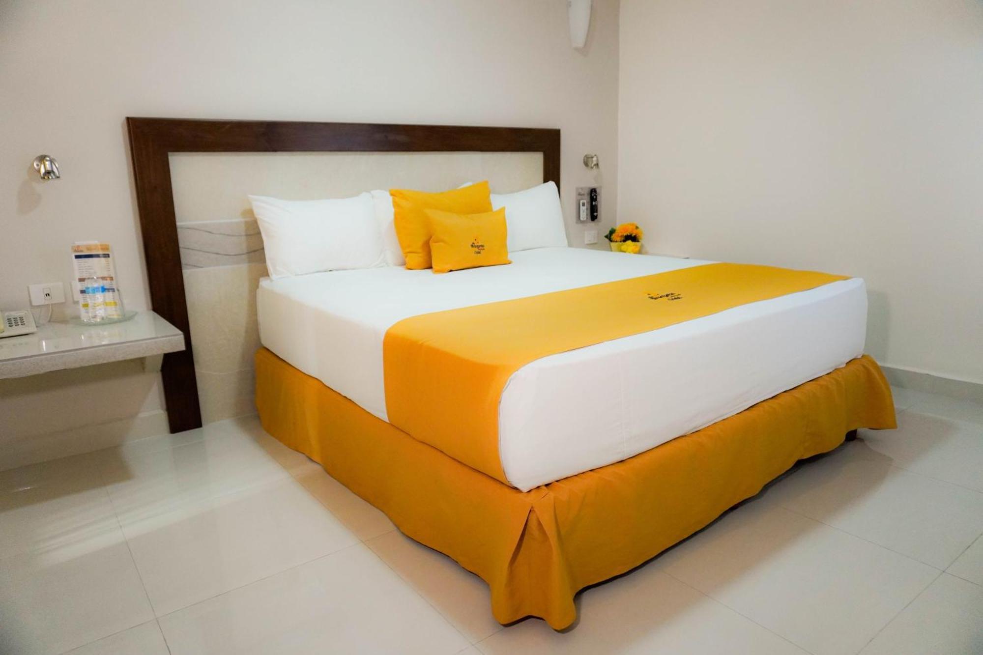 Villa Las Margaritas Plaza Cristal 할라파 외부 사진